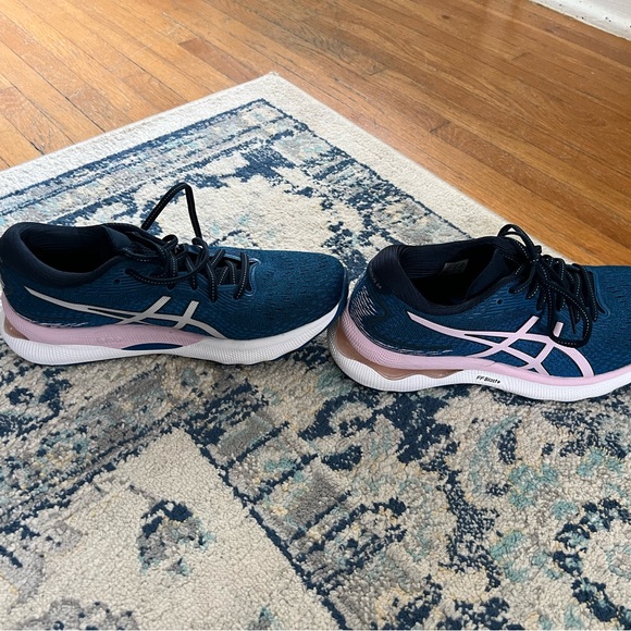 Asics Women's Teal and Pink Athletic Shoes - Picture 5 of 6